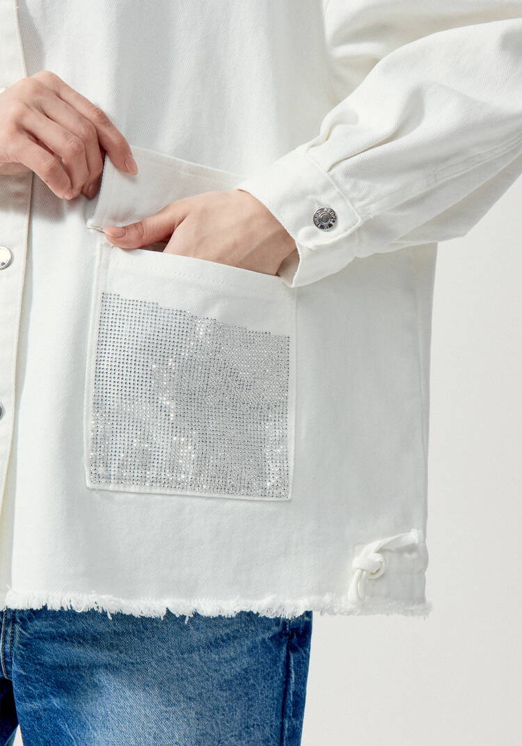 Джинсовая куртка со стразами на карманах шир.  750, рис. 37