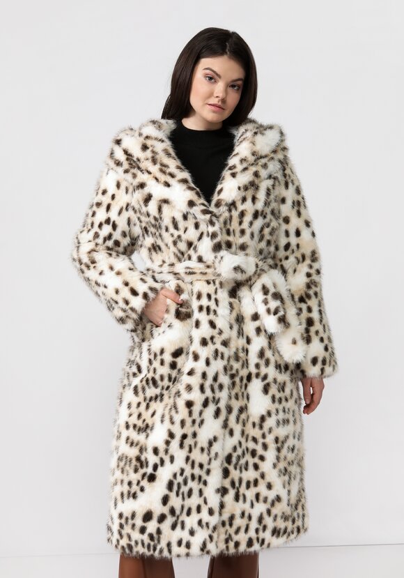 Шуба с леопардовым воротником шир.  580, рис. 26