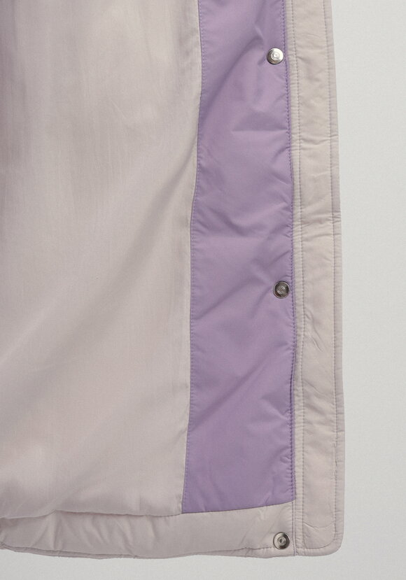 Пуховик с капюшоном и фактурной стежкой шир.  580, рис. 9