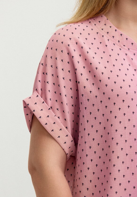 Блуза на кулиске по низу Мира шир.  580, рис. 22