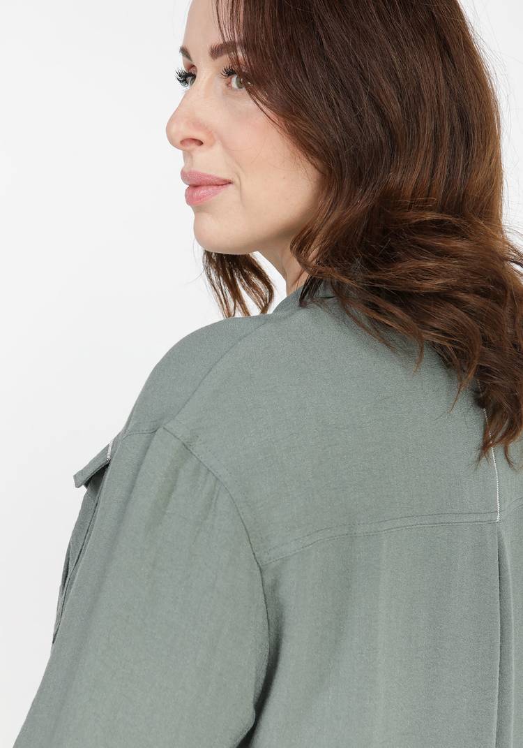 Блуза с накладными карманами шир.  750, рис. 4