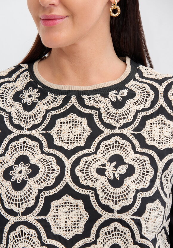 Джемпер с изящным узором шир.  580, рис. 5