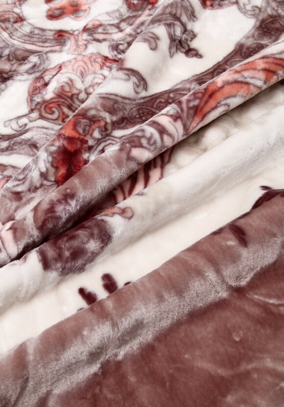 Плед-одеяло Пушистая симфония шир.  580, рис. 30