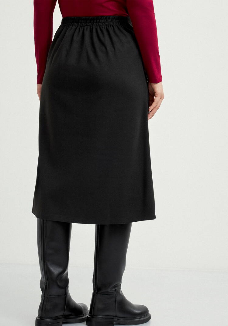 Юбка прямая с пряжкой шир.  750, рис. 11