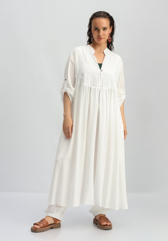 Рубашка удлиненная с вышивкой на кокетке шир.  580, рис. 29