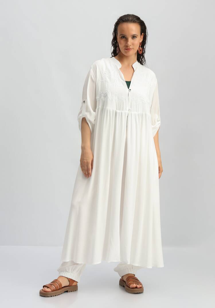 Рубашка удлиненная с вышивкой на кокетке шир.  750, рис. 29