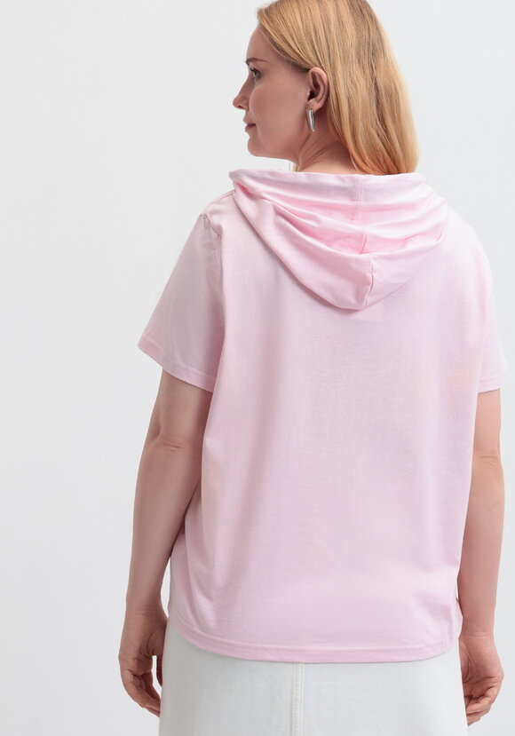 Футболка с капюшоном и принтом шир.  580, рис. 8