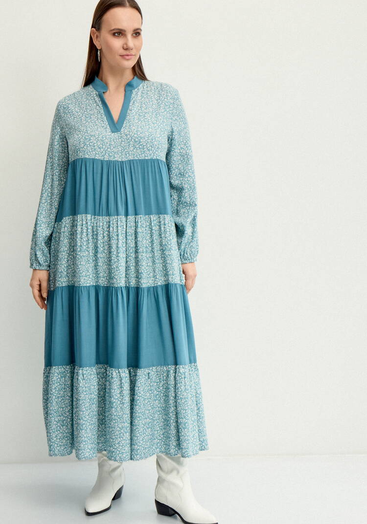 Платье с ярусами и V-образным вырезом шир.  750, рис. 20