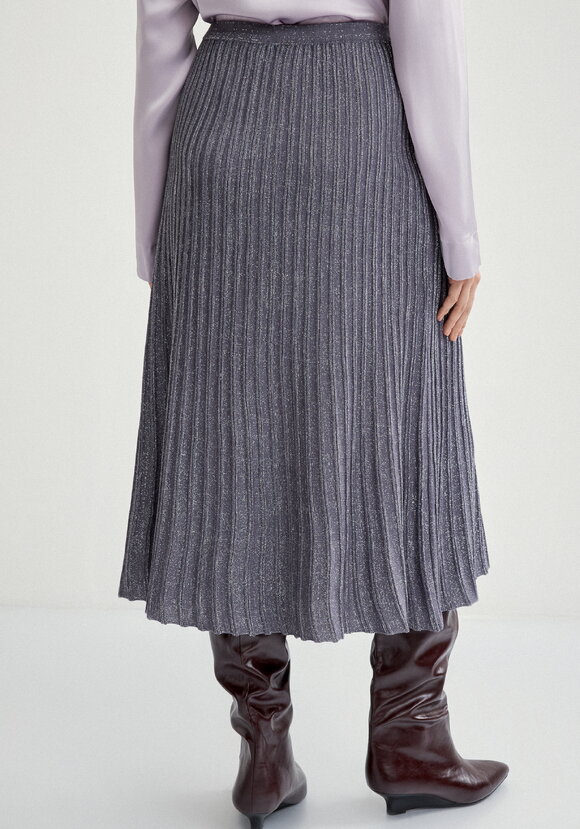 Юбка миди с метанитью шир.  580, рис. 49