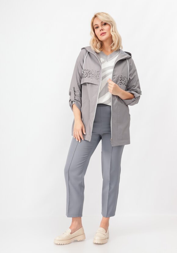 Ветровка с ажурной кокеткой шир.  580, рис. 40