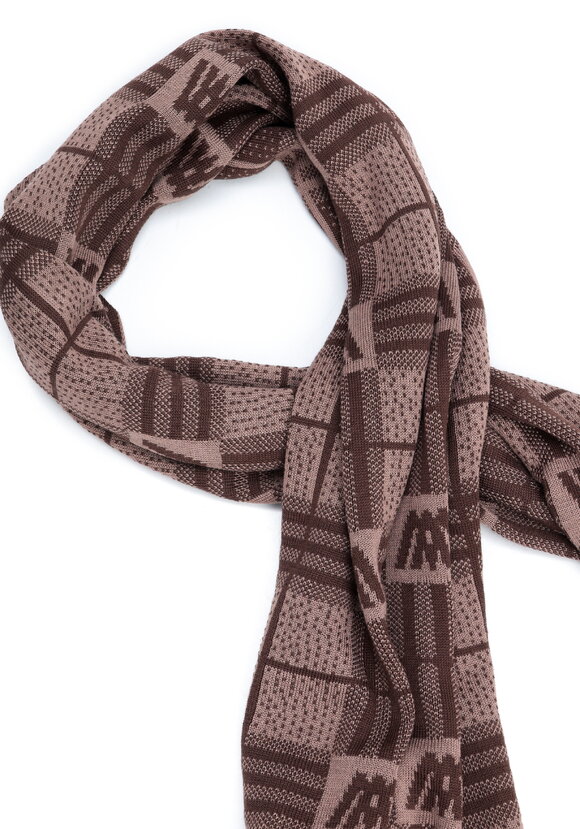 Палантин в клетку с монограммой шир.  580, рис. 4