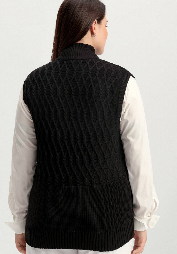 Жилет на молнии с фактурным рисунком шир.  750, рис. 3