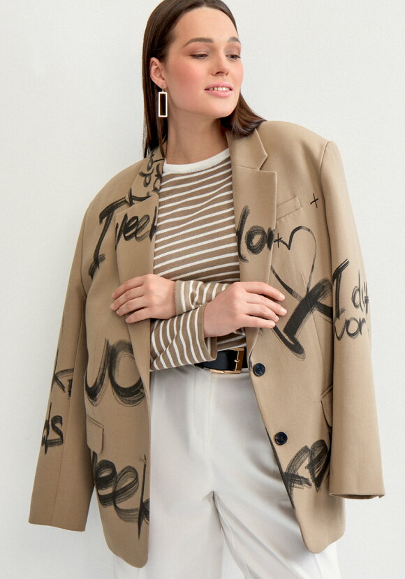 Лонгслив с рисунком в полоску шир.  580, рис. 10