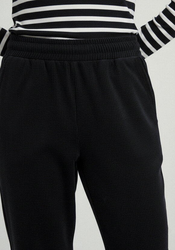 Брюки из микровельвета с начёсом шир.  580, рис. 29