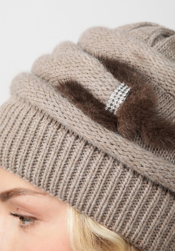 Шапка "Алейда" купить со скидкой в интернет-магазине Леомакс