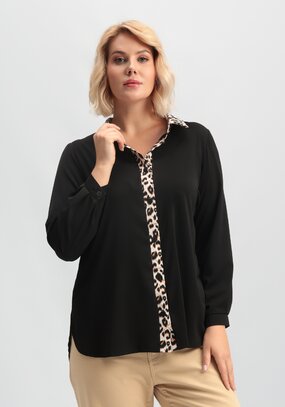 Блуза с принтом по воротнику и планке