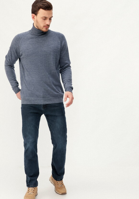 Джемпер вязаный с высокой горловиной шир.  580, рис. 30