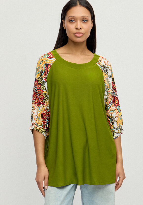 Блуза с цветными рукавами шир.  580, рис. 4