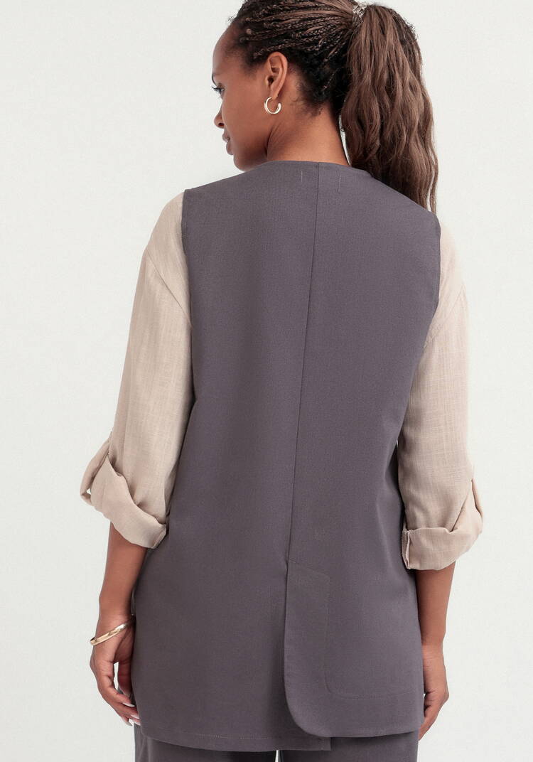 Жилет с асимметричной застежкой шир.  750, рис. 12