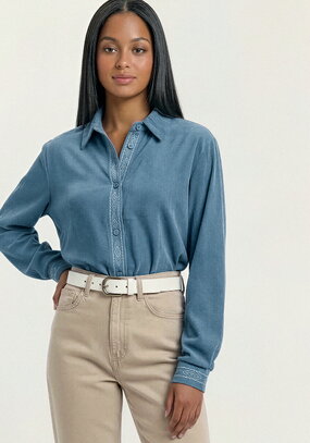 Рубашка из микровельвета с вышивкой