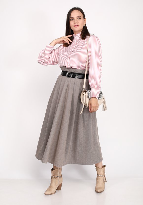 Блуза с эффектным воротником-стойка шир.  580, рис. 11