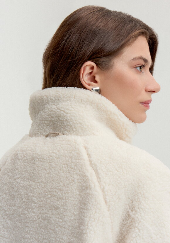 Двусторонняя куртка с высоким воротом шир.  580, рис. 15