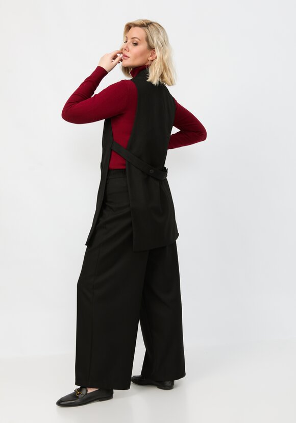 Жилет удлиненный с разрезами по бокам шир.  580, рис. 16