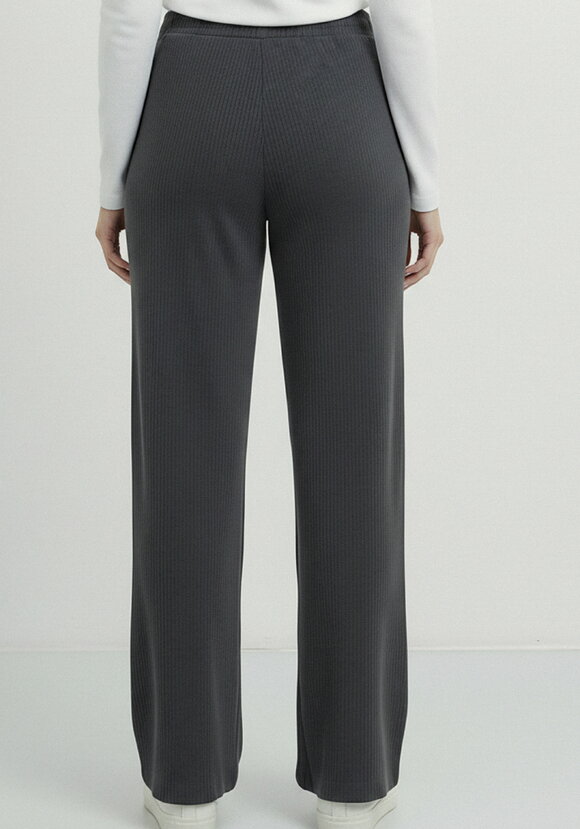 Брюки из микровельвета с начёсом шир.  580, рис. 19