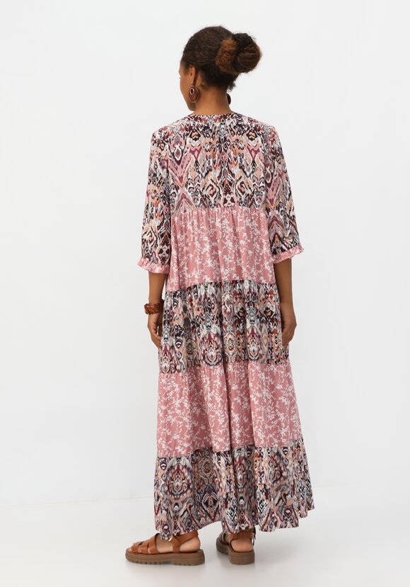 Платье с ярусами и комбинированным принтом шир.  580, рис. 3