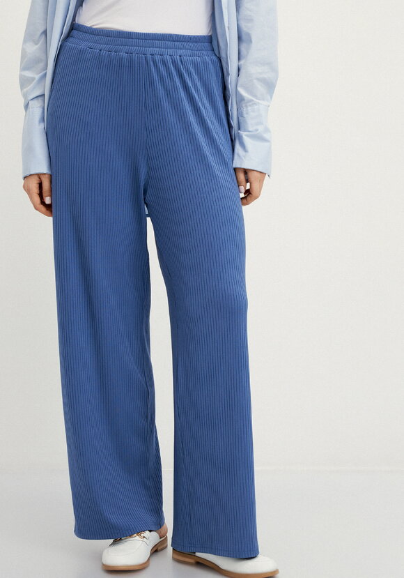 Брюки свободного кроя в рубчик шир.  580, рис. 18