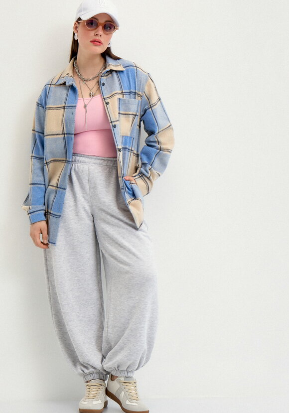 Рубашка в клетку с накладным карманом шир.  580, рис. 39