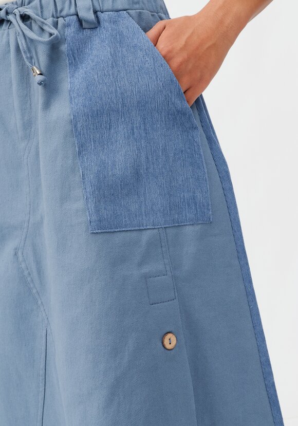 Юбка оригинального кроя с резинкой на поясе шир.  580, рис. 15