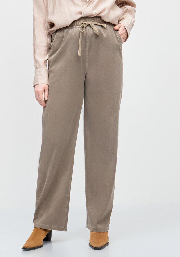 Брюки прямые от бедра с комфортным поясом шир.  580, рис. 30