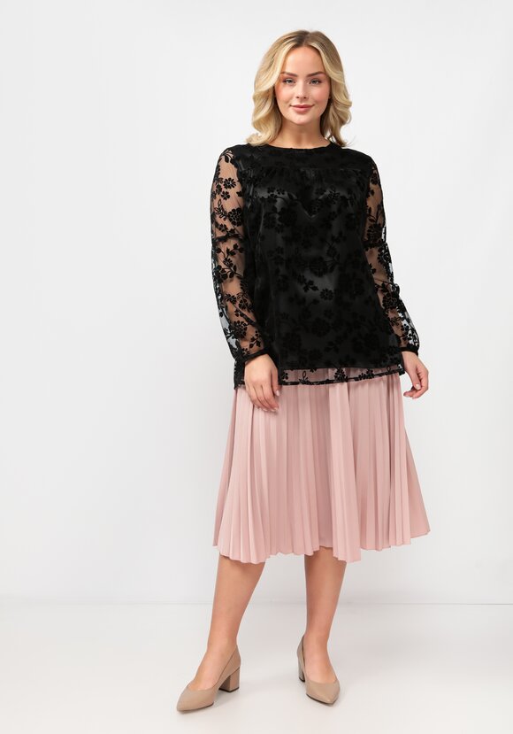 Блуза с шитьем на сетке шир.  580, рис. 9