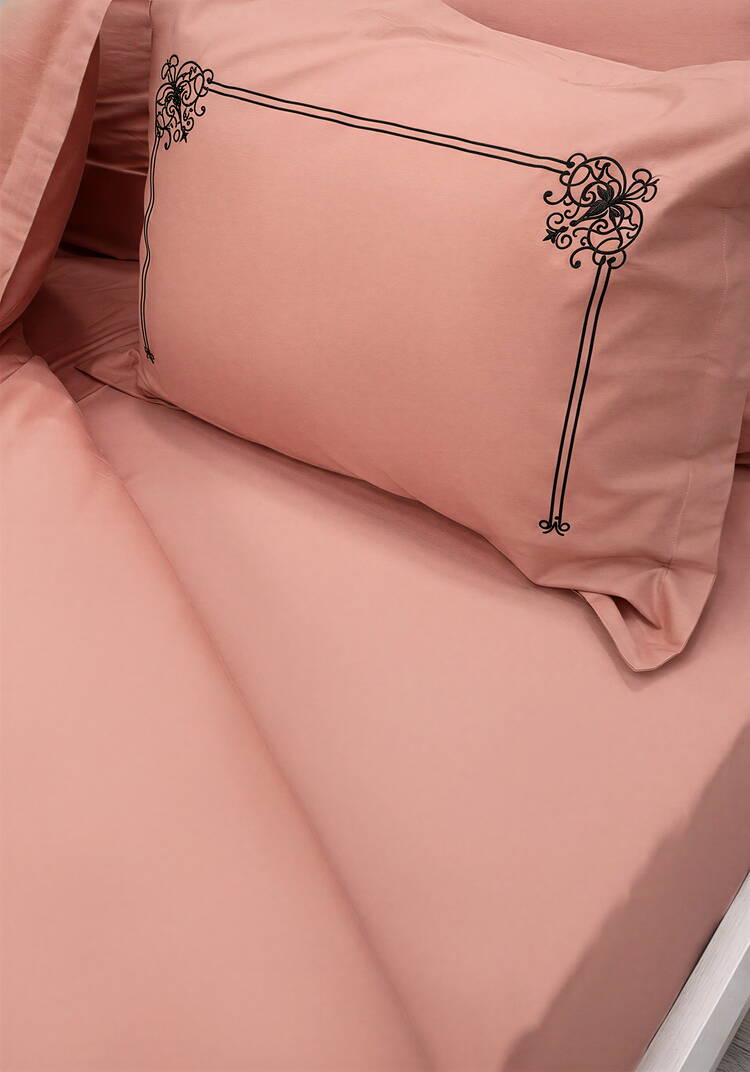 КПБ сатин с вышивкой, евро шир.  750, рис. 16