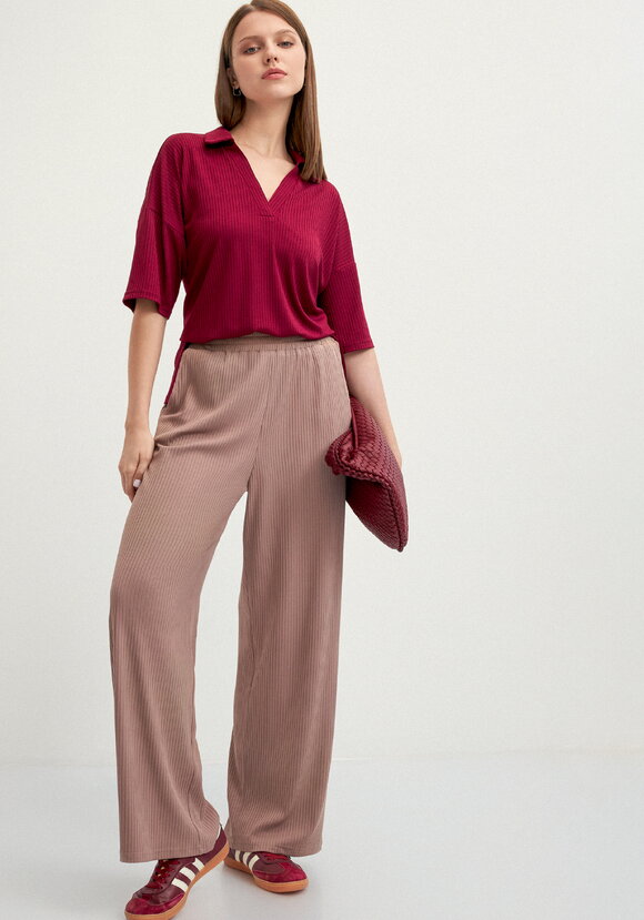 Поло с отложным воротником в рубчик шир.  580, рис. 26