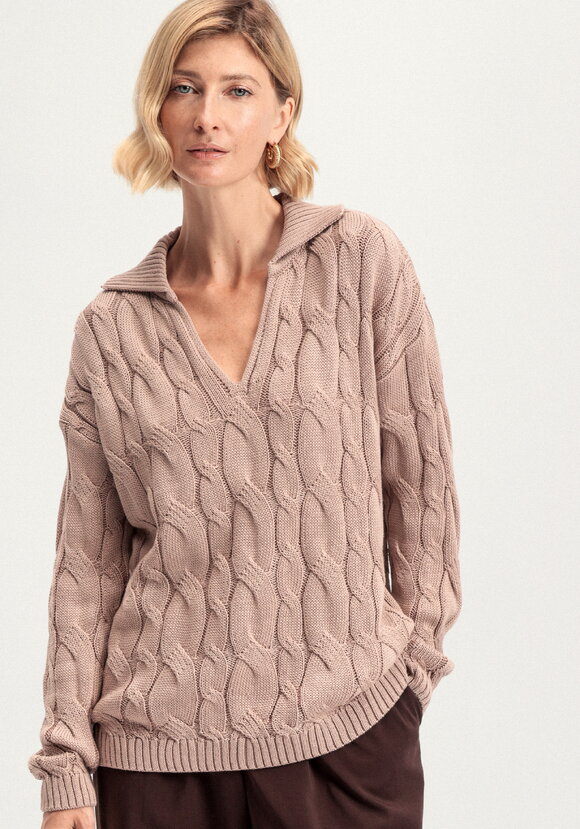 Джемпер с косами и воротником-поло шир.  580, рис. 19