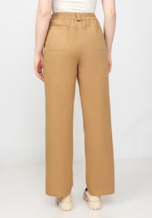 Брюки прямые с рельефами и отстрочками шир.  580, рис. 15