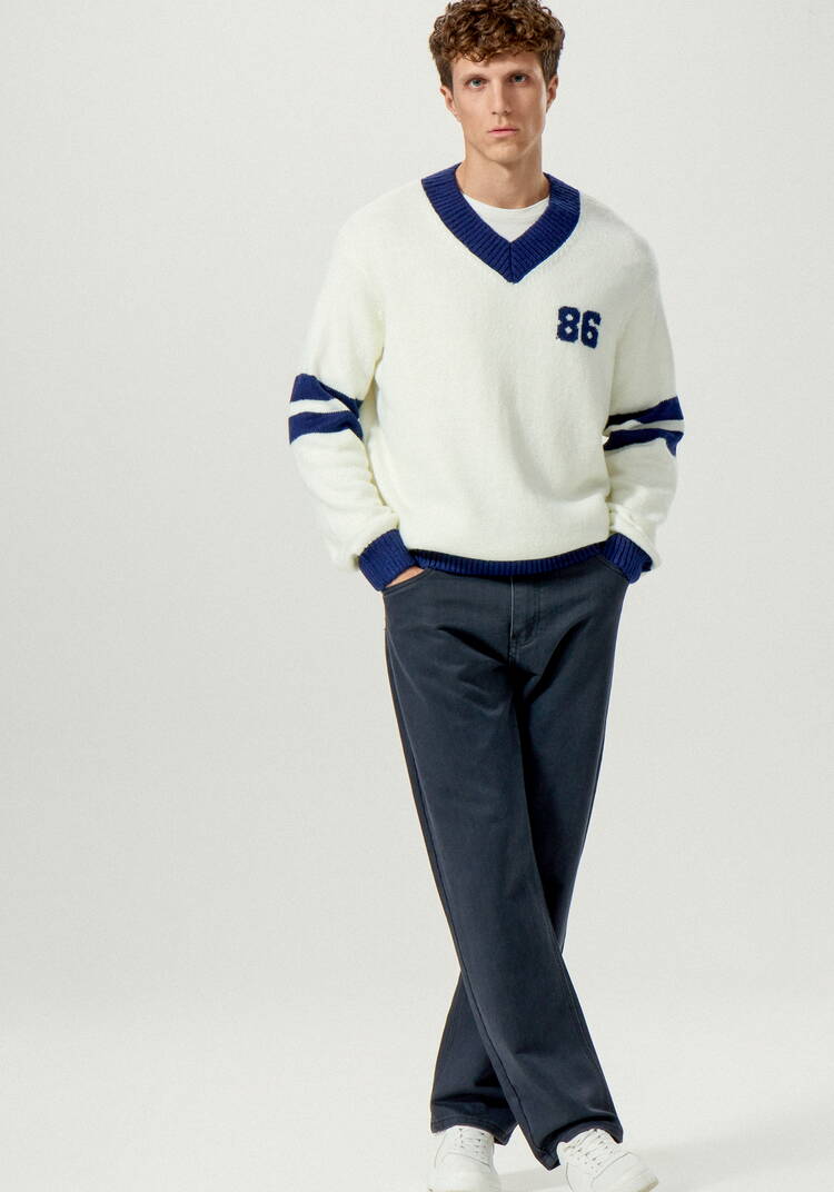 Брюки прямые из джинсовой ткани с карманами шир.  750, рис. 16