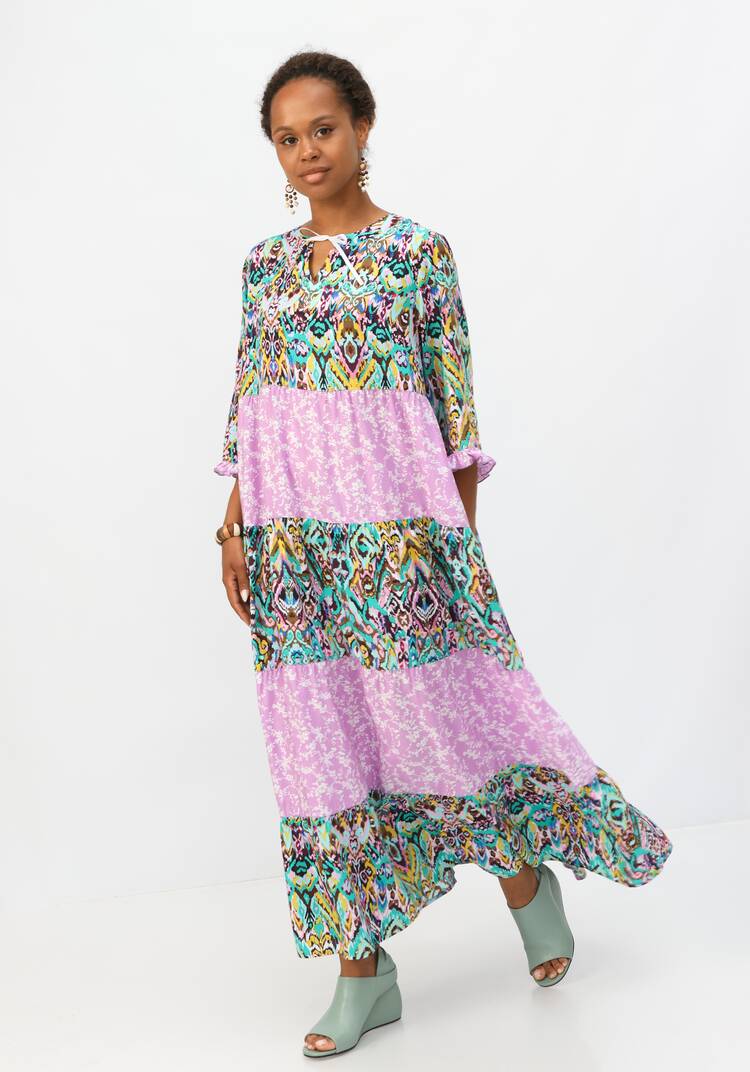 Платье с ярусами и комбинированным принтом шир.  750, рис. 31