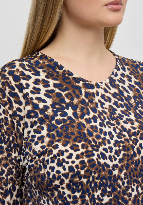 Блуза Предрассветный туман шир.  580, рис. 5