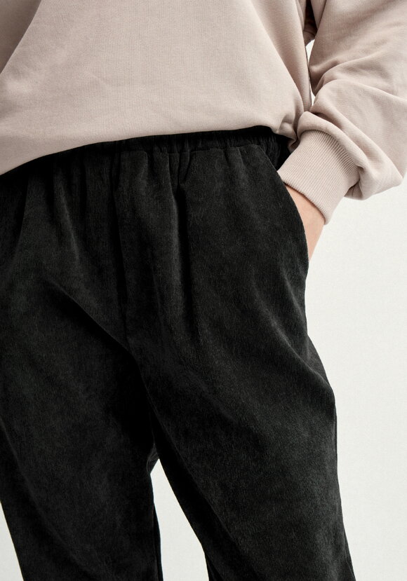 Брюки-бананы на резинке Родригес  шир.  580, рис. 37