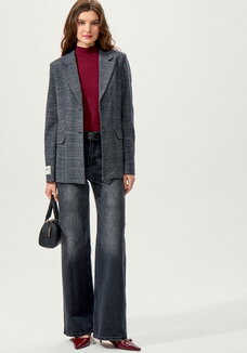 Джинсы широкие прямого кроя