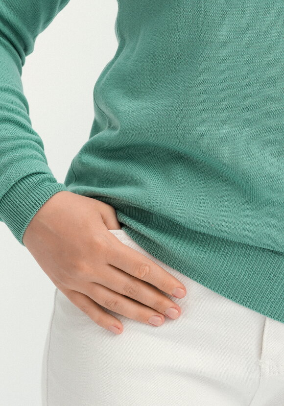 Джемпер прямого силуэта с высоким воротом шир.  580, рис. 22