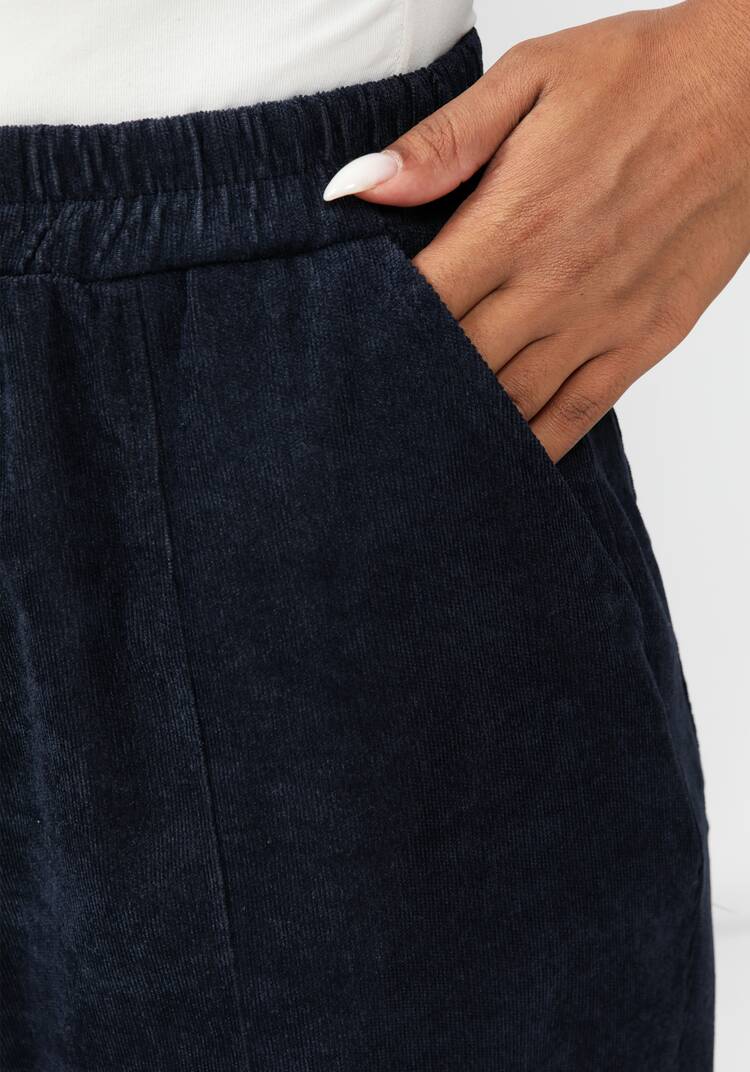 Брюки из микровельвета с рельефами шир.  750, рис. 5