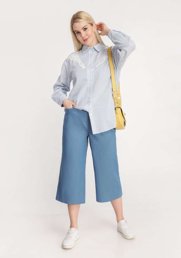 Рубашка в полоску с цветочной нашивкой шир.  580, рис. 1