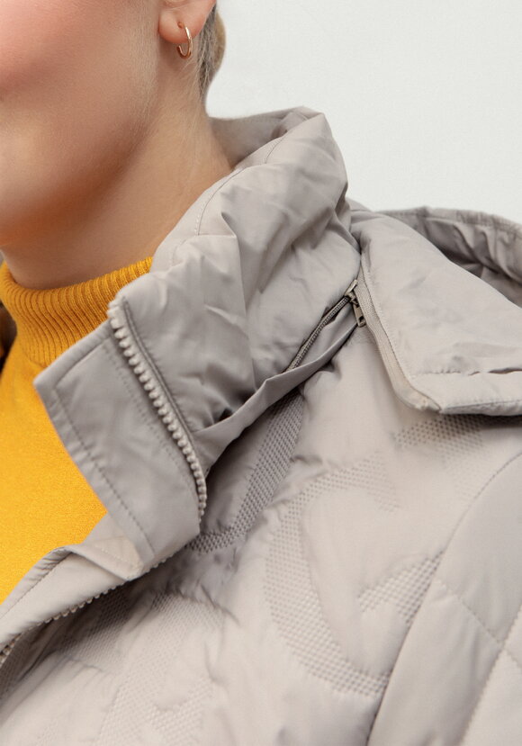 Куртка стеганая фактурная с капюшоном шир.  580, рис. 5