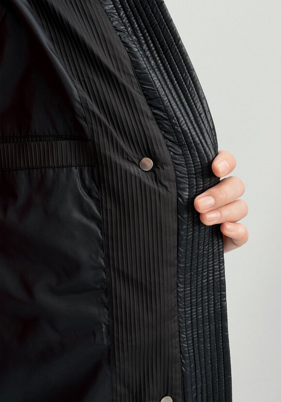 Пуховик с капюшоном и объемными карманами шир.  580, рис. 13