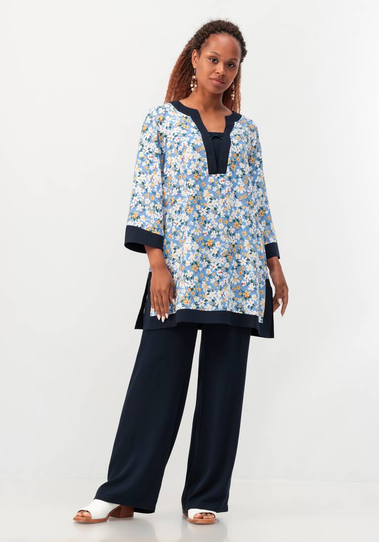 Туника с V-образным вырезом горловины шир.  750, рис. 7