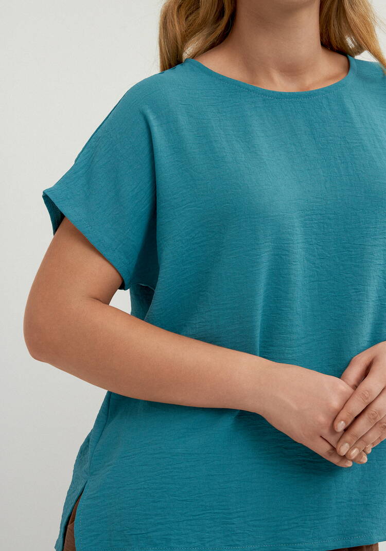 Блуза свободная со спущенным плечом шир.  750, рис. 21